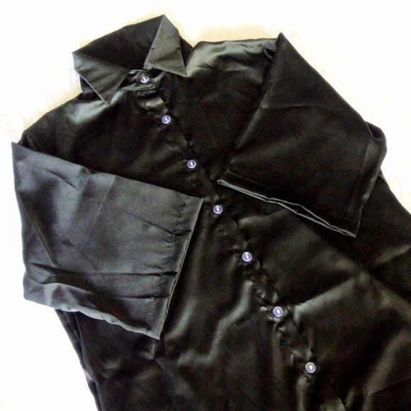 Two night gowns - Picture 5 of 8